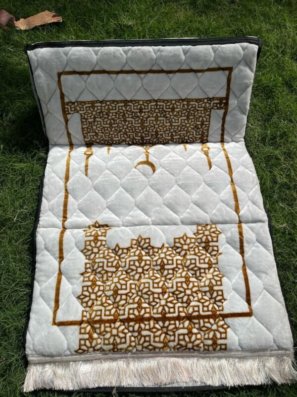 Jai Namaz Luxury Velvet with Back Support (Off-White)